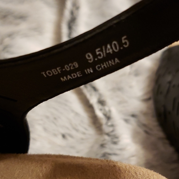 Sandals - Picture 5 of 7